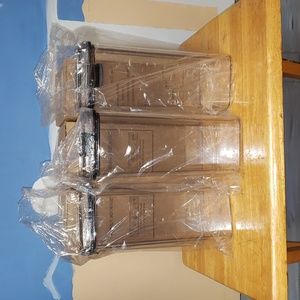 3 Food storage containers